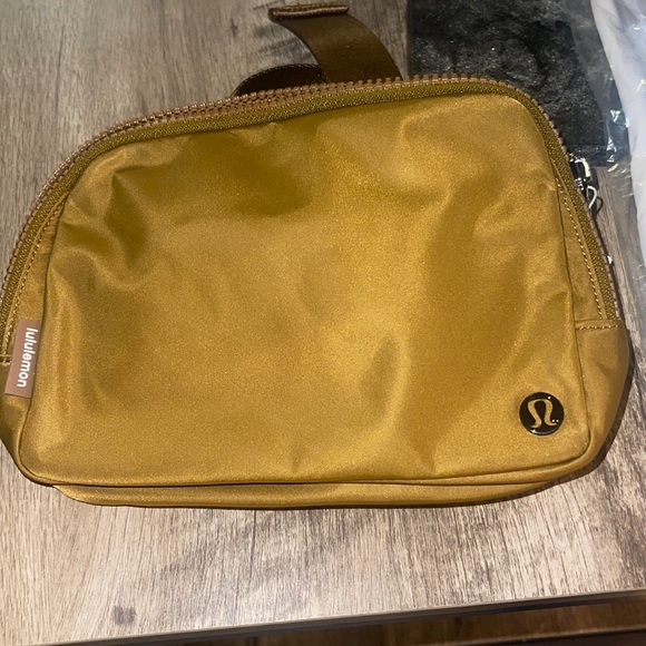 lululemon athletica Bags Everywhere Belt Bag Large 2l Poshmark